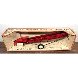Ertl Tru-Scale Red Portable Elevator 1/16 No. 456-7241 Boxed NIB Diecast USA